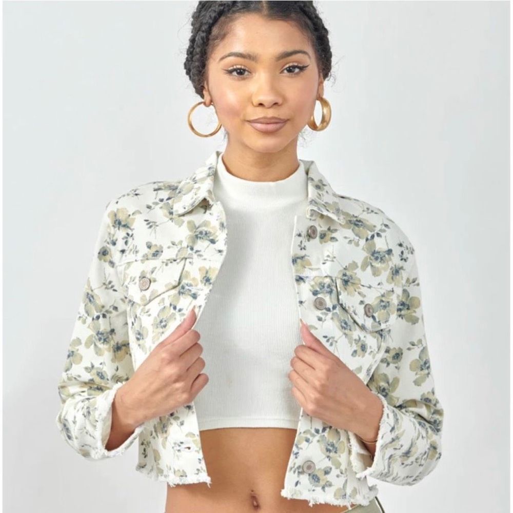 Kancan White and Taupe Floral Cropped Button Front Denim Jacket Women’s size M
